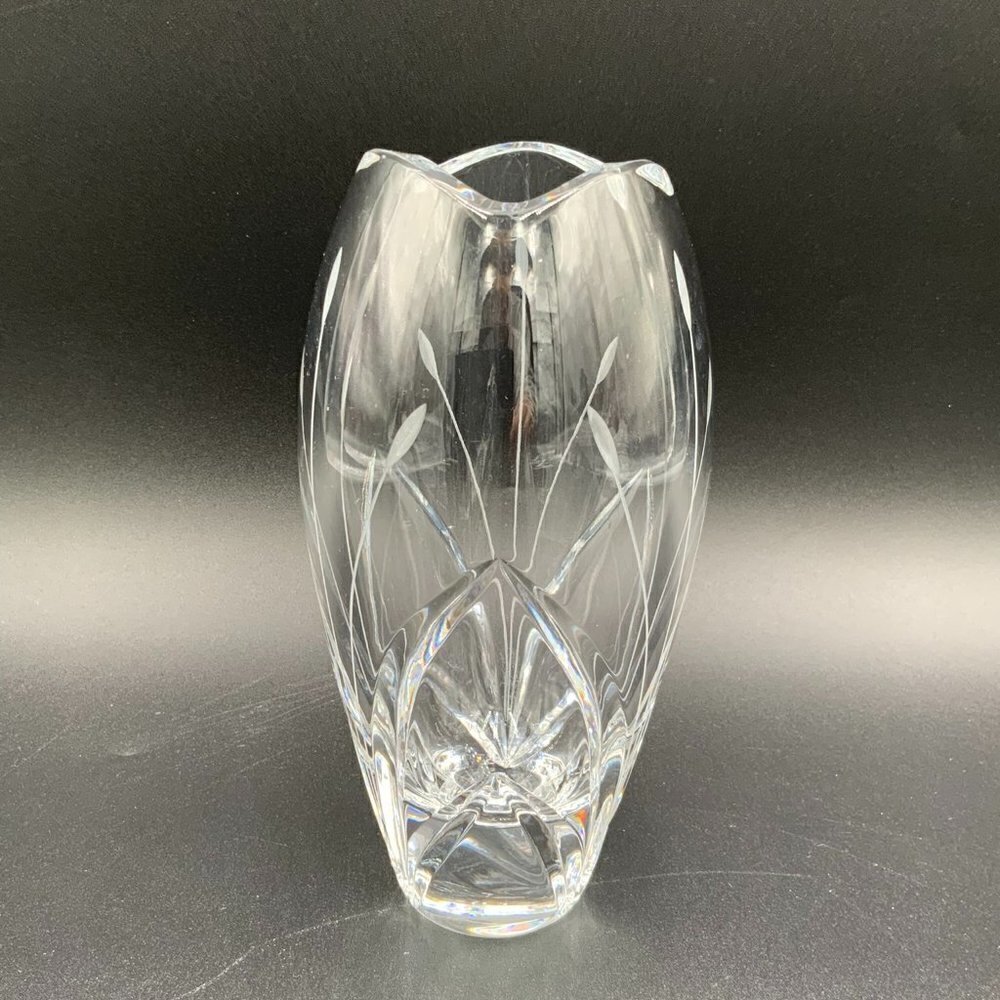 7 1/2" Flower Vase Petite Points by Mikasa